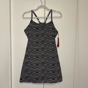 Mountain Hardwear Brand New Dynama Dress